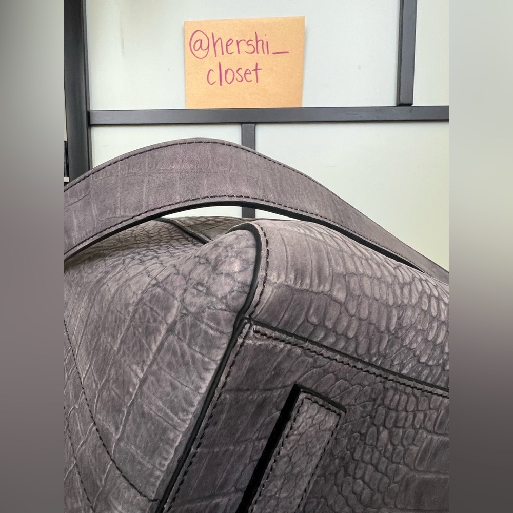 Givenchy RARE Nubuck Crocodile Embossed Medium Antigona Washed Gray Black - Picture 7 of 16